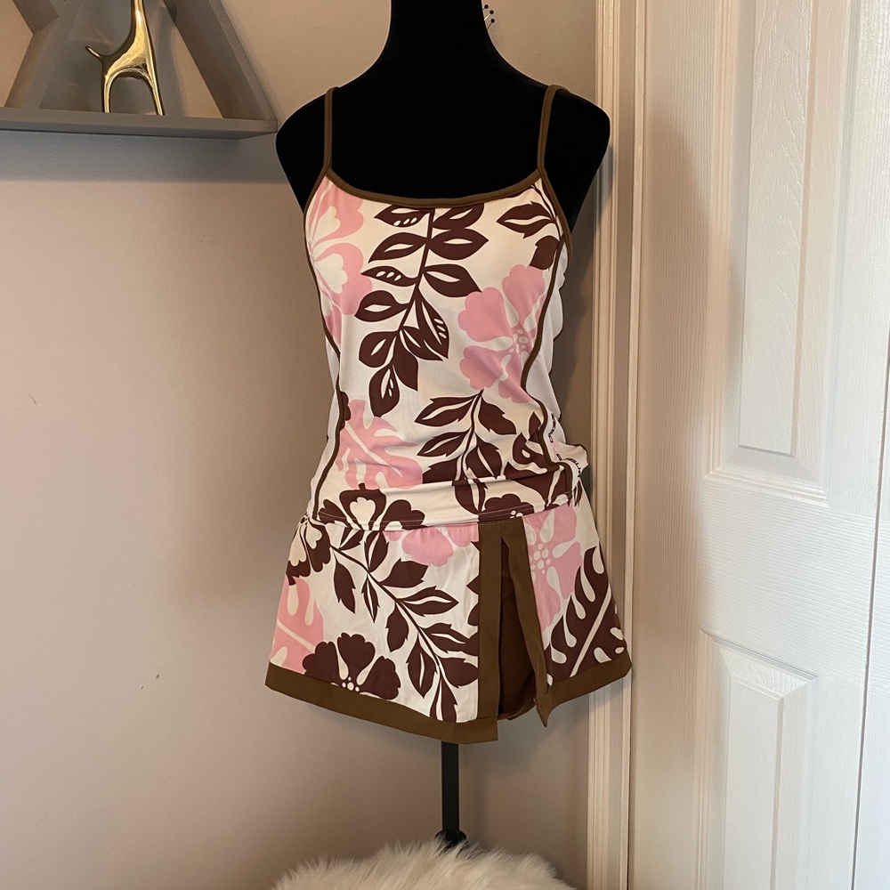 Floral Tankini Top and Skort Set, Size 12 beautiful colors very flattering